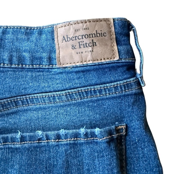 Abercrombie & Fitch Shorts Size 4 / 27 Blue Denim Jean Short Raw Hems Distressed - Picture 7 of 13